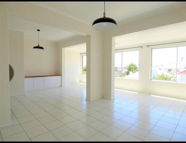 3 BEDROOM PROPERTY TO RENT IN GREEN POINT